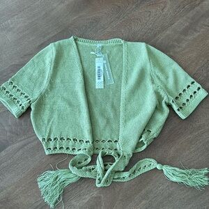 BRAND NEW! Never worn knitted green crop top